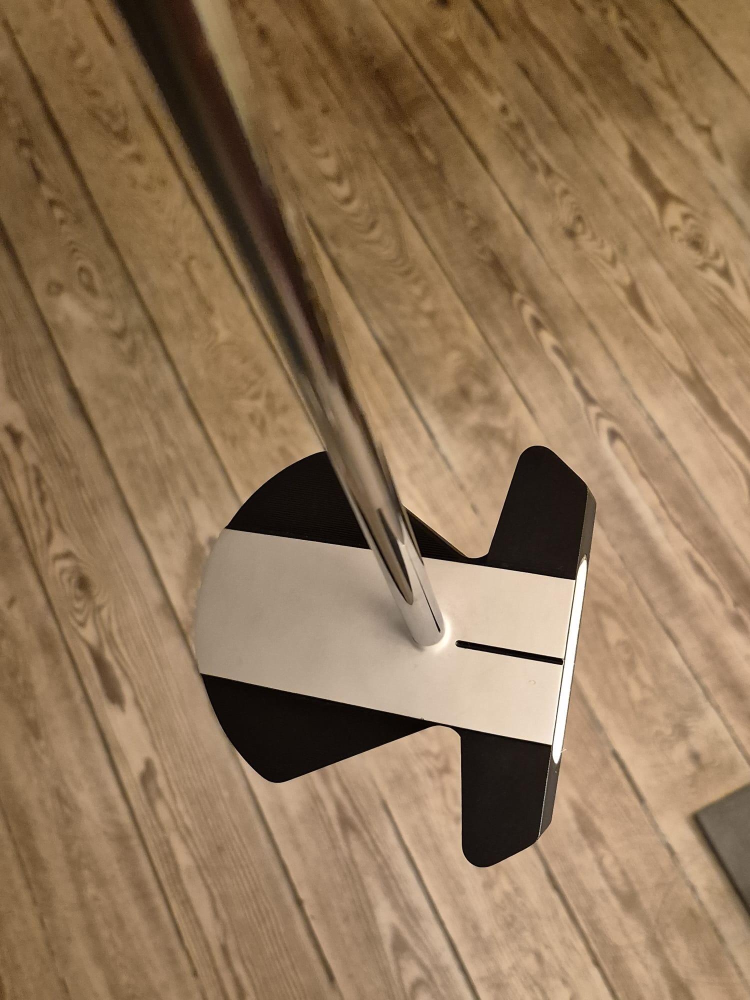Entre Particuliers - Putter Odyssey square to square Max stripe 2/6