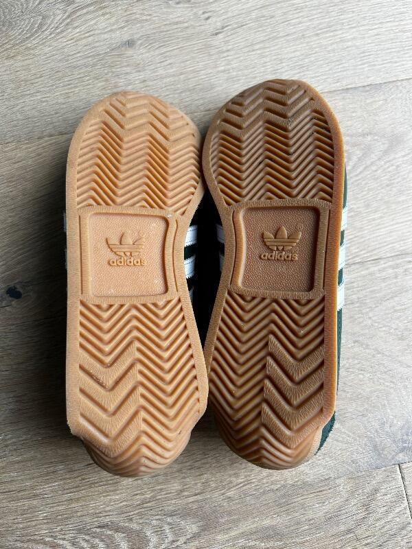 Entre Particuliers - Baskets adidas country neuves 3/7