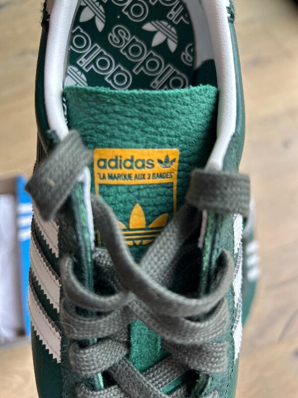 Entre Particuliers - Baskets adidas country neuves 7/7