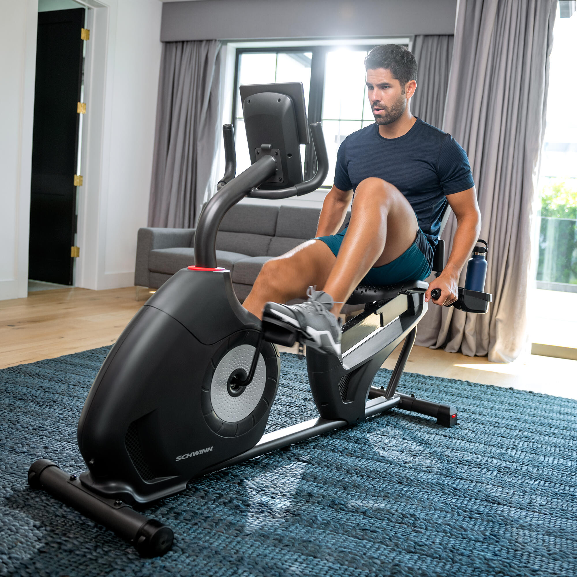 Vélo semi-allongé 510R – console LCD 5,5”, compatibilité Zwift®, 16 résistances 7/7