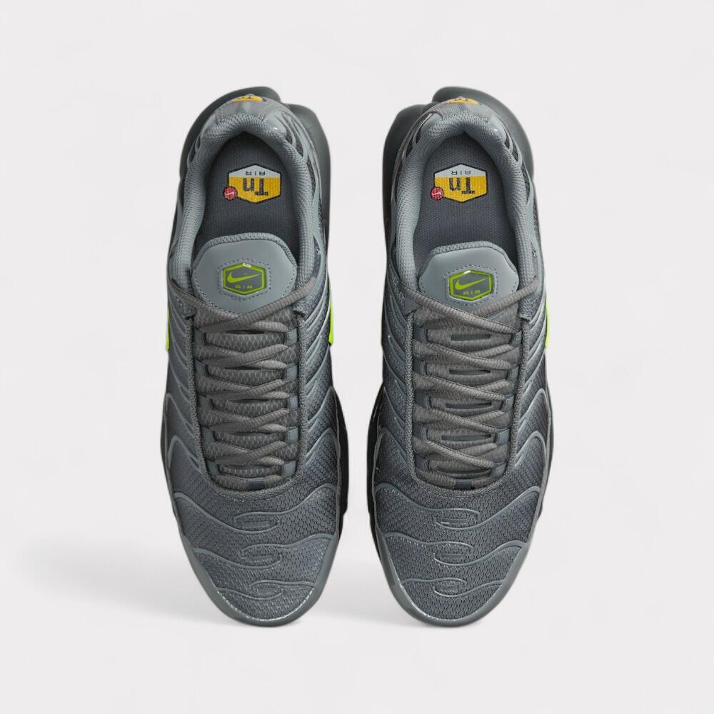 Nike Air Max Plus - Smoke Grey Volt 3/7