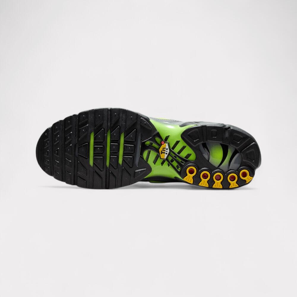 Nike Air Max Plus - Smoke Grey Volt 5/7