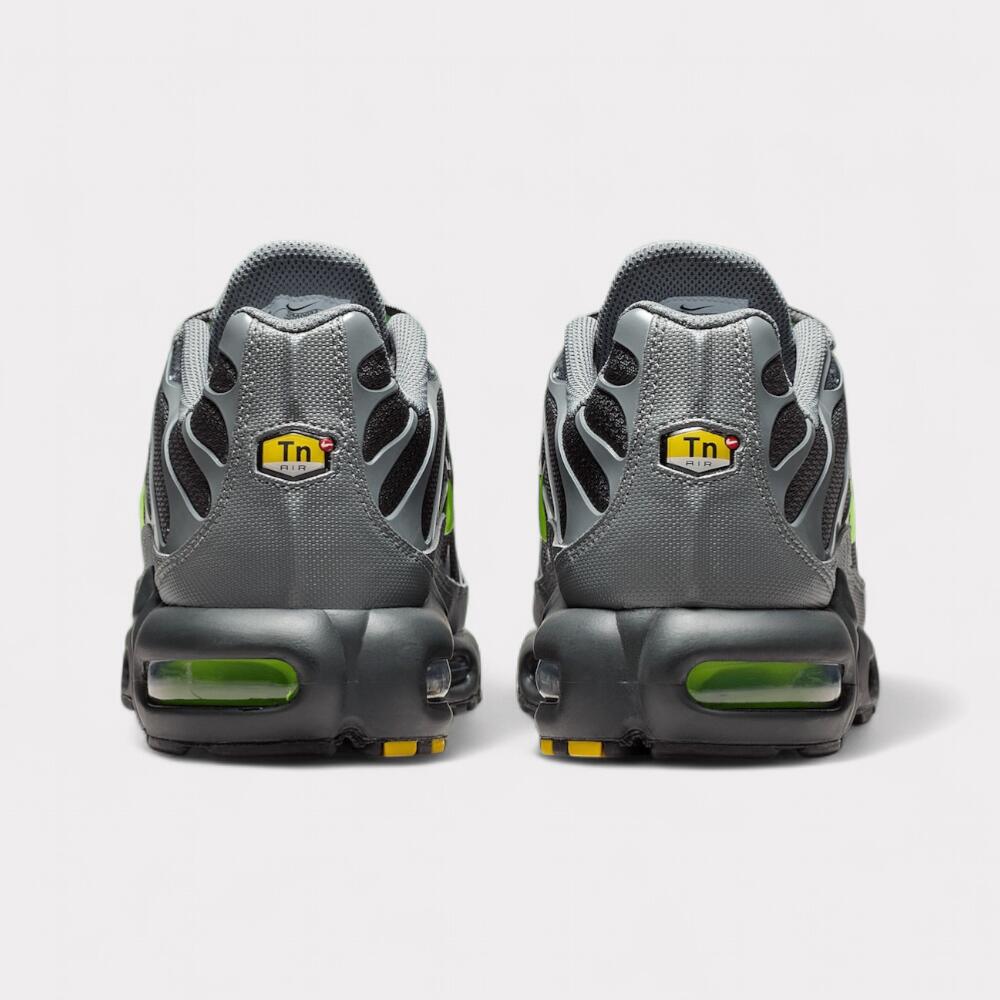 Nike Air Max Plus - Smoke Grey Volt 4/7