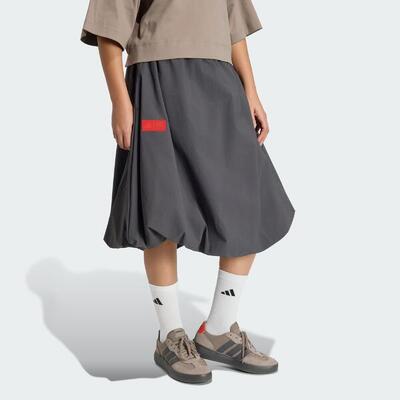 Audi revolut f1 team elevated woven rok