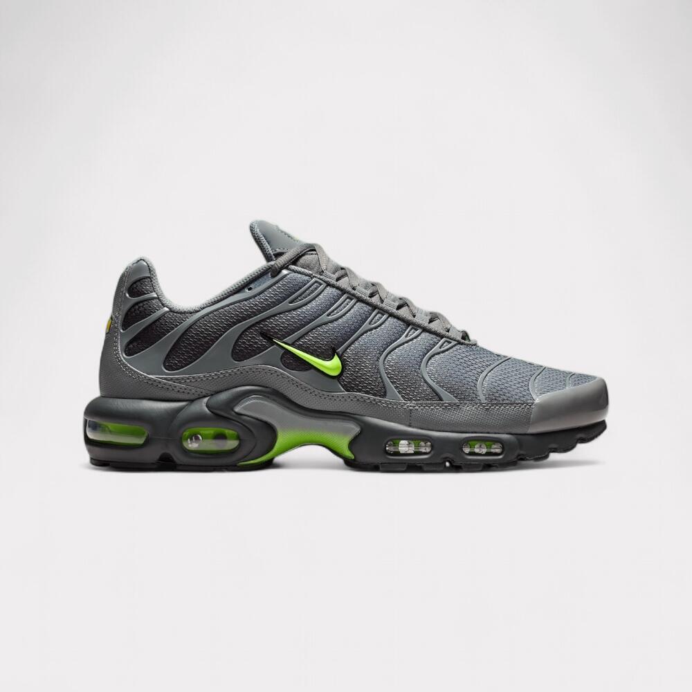 NIKE picture