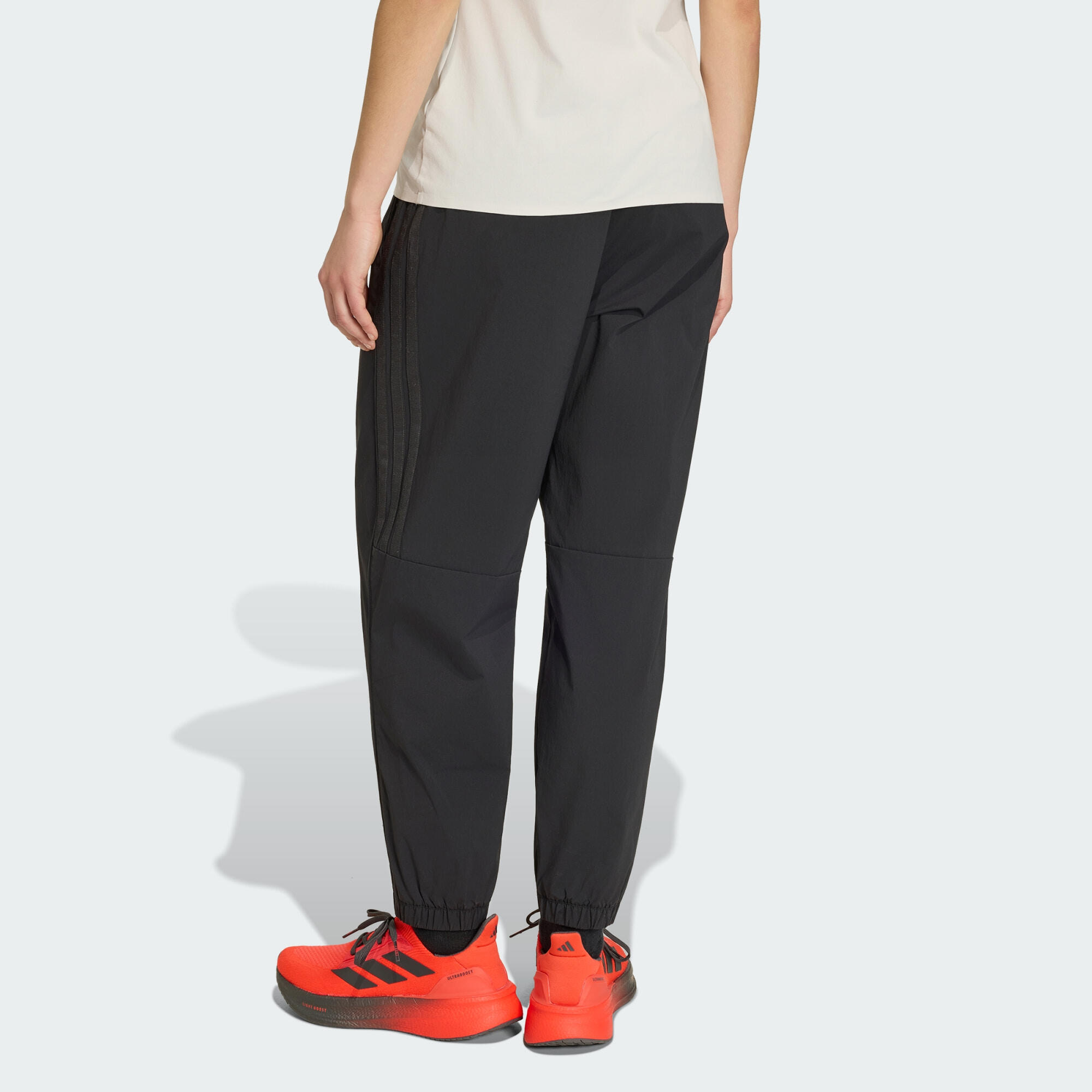 PANTALON INGÉNIEURS ET ÉQUIPE MARKETING AUDI REVOLUT F1 TEAM 3/5