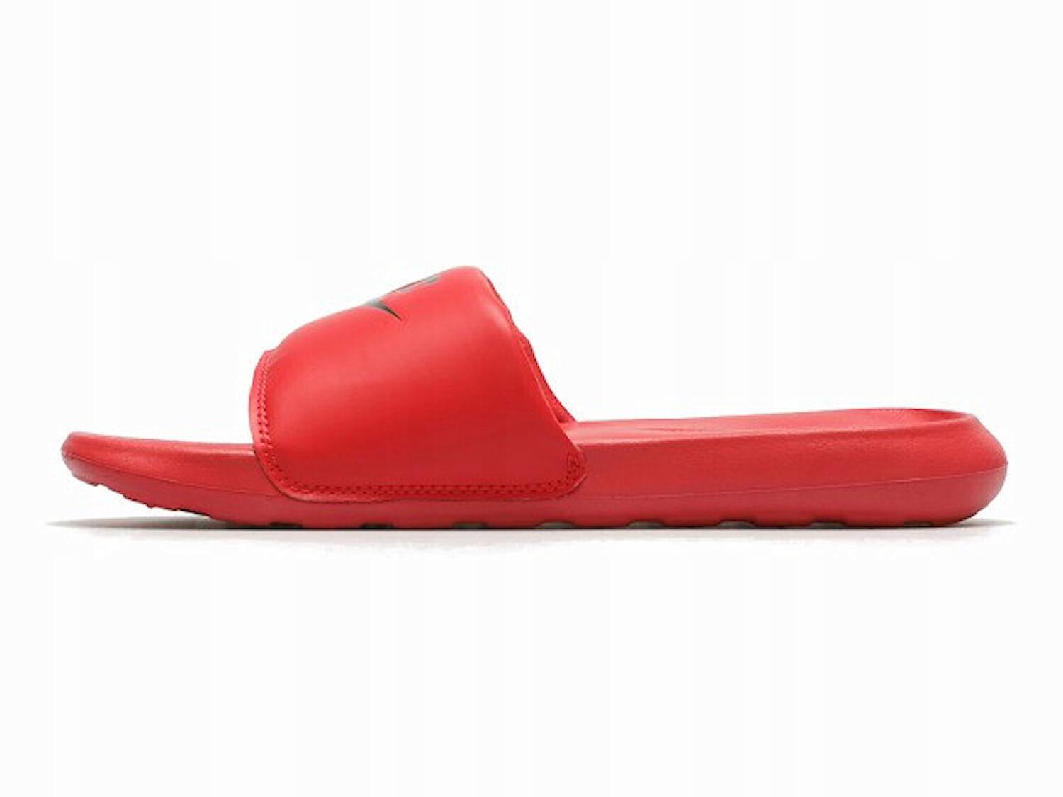 Tongs de sport pour homme NIKE VICTORI ONE pour la piscine 4/7