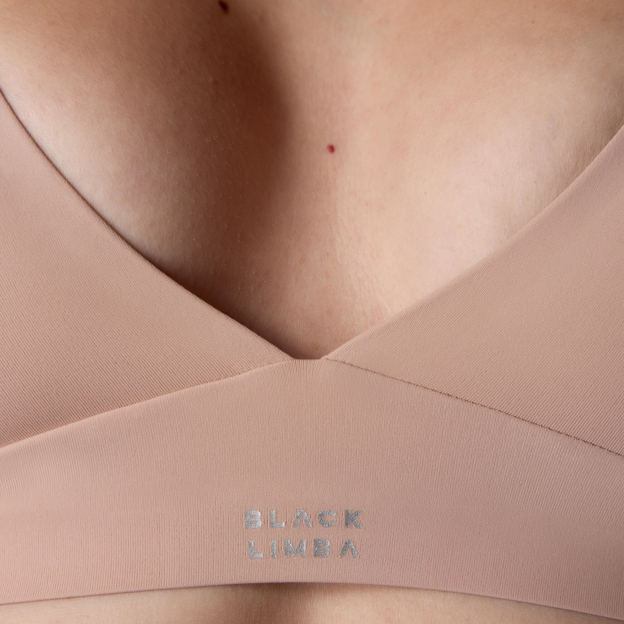 Sujetador Top deportivo Eryx  de mujer Black Limba Nude Sin aro 4/7