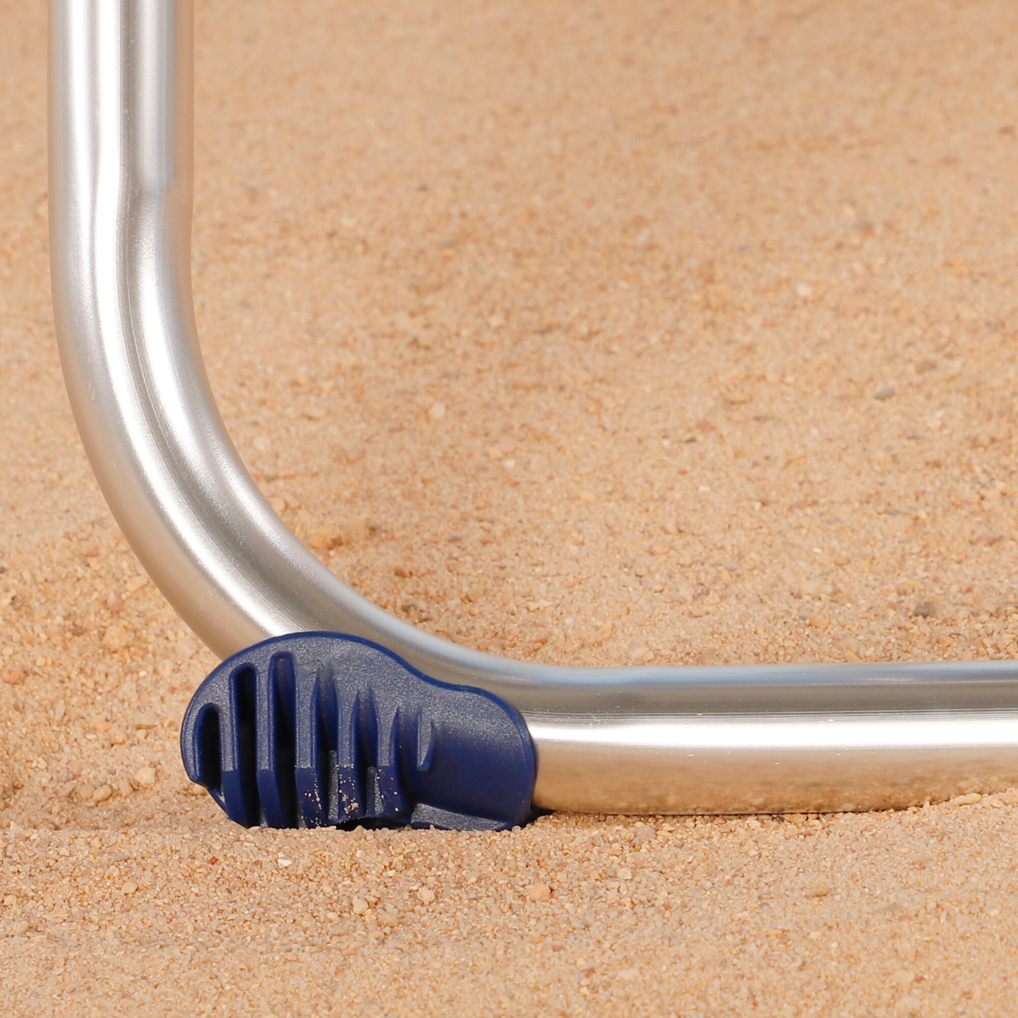 Silla playa plegable alta 5 posiciones a rayas azules y grises Aktive 4/5