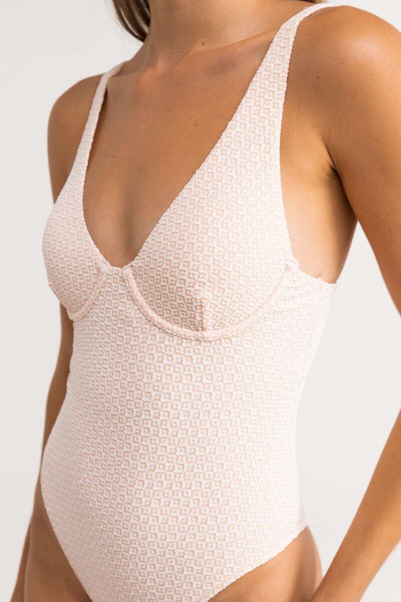 Geo - Una Prenda para Mujer 2/5