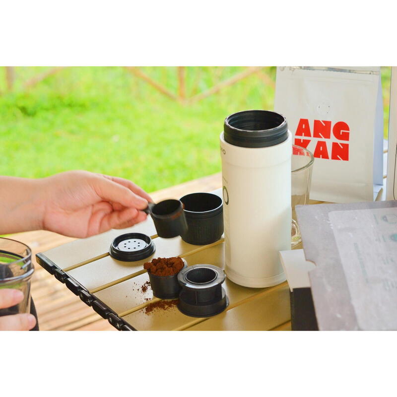 Kit OutIn Nano Espressor + Husă EVA Alb