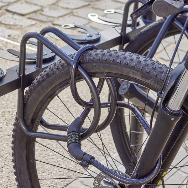 Range 6 trottinettes + 3 vélos face à face 6/6