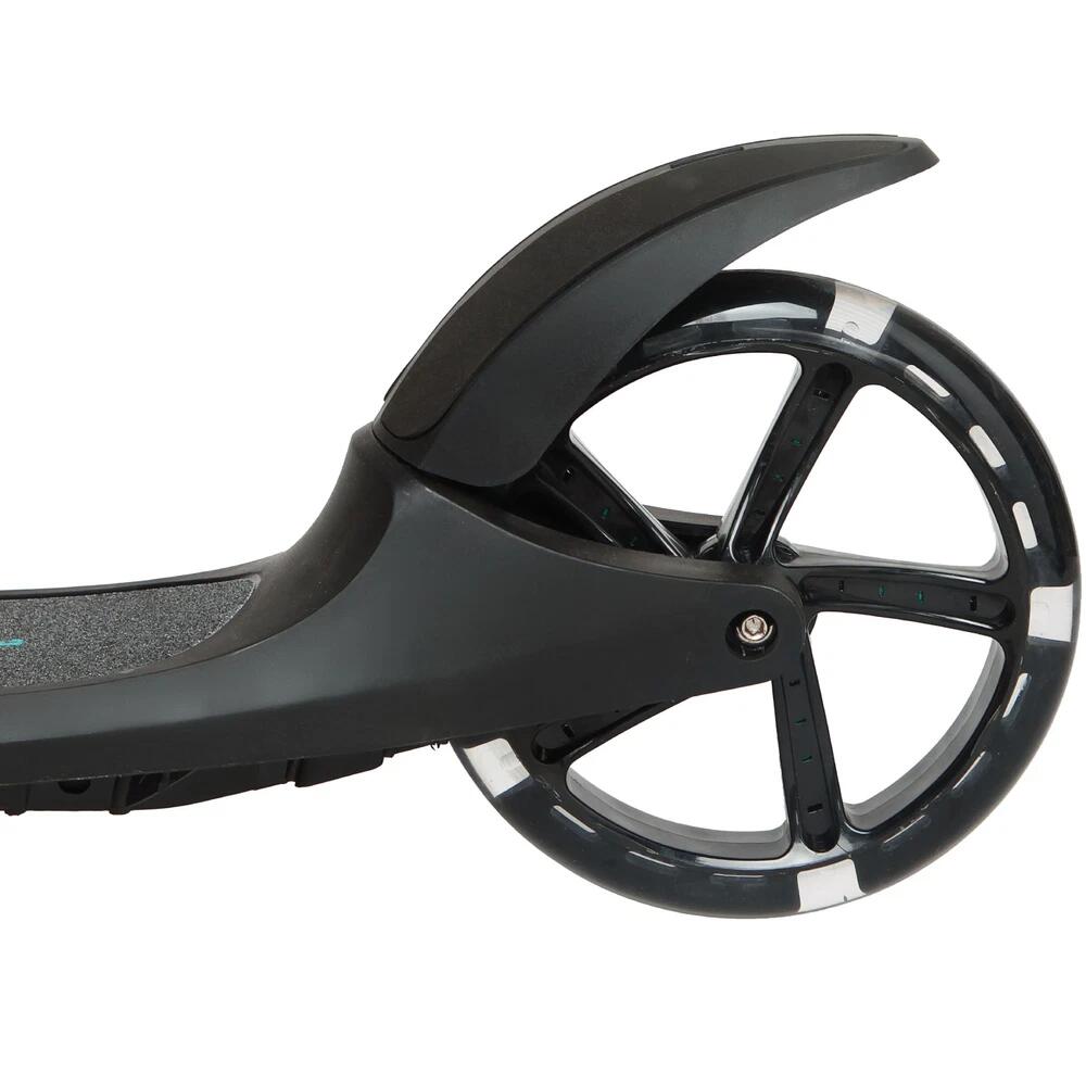 Story City Ride Step Black LED, een fancy step voor transport in de stad 3/3