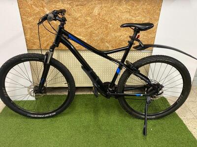 Bulls sharptail 56 cm, zwart, 3x8