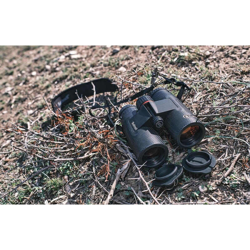 Binoclu Bushnell 10X42 Nitro Black Roof FMC UWD EXO