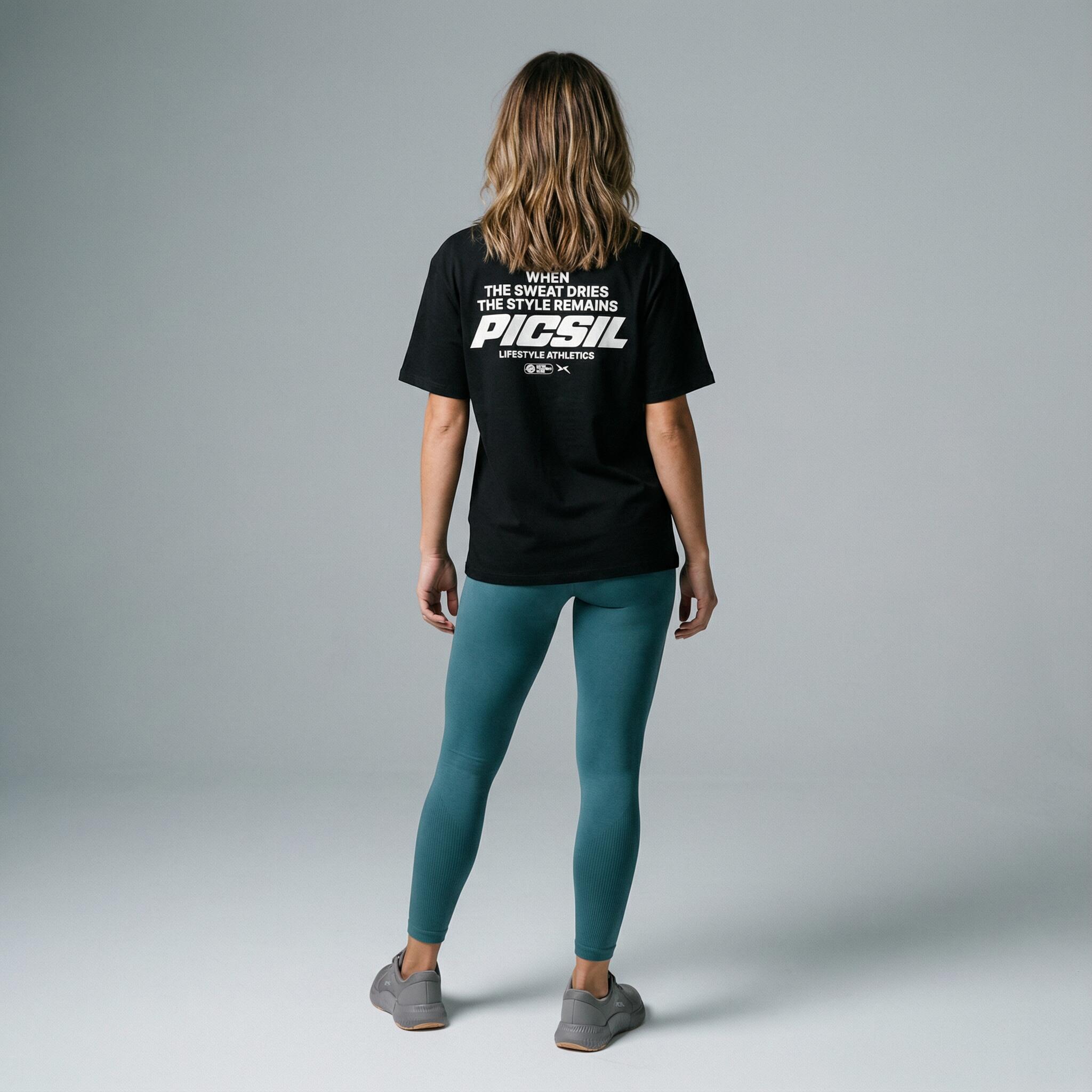 T-shirt lifestyle oversize unisexe 4/4