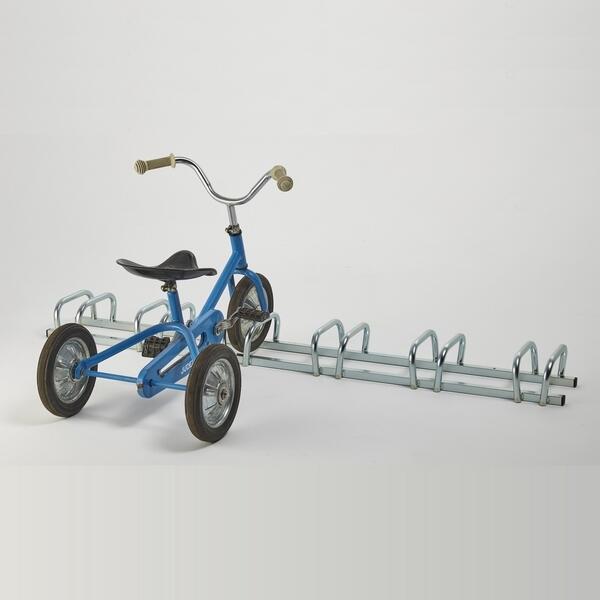 Range 6 tricycles au sol 3/3