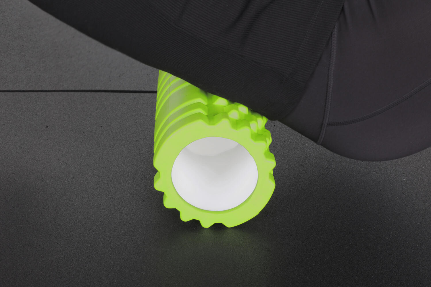Rouleau en mousse IVOL - Massage des points gâchettes - 33 cm - Vert 4/5