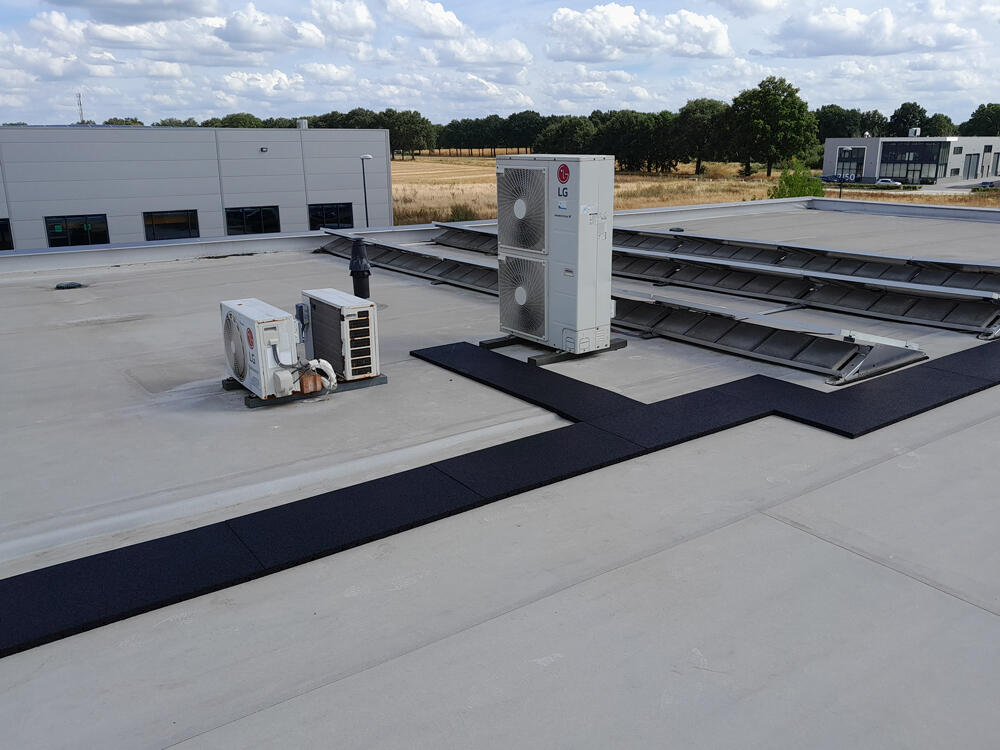 Toit plat pour passerelle en tuile caoutchouc - 50 x 100 cm - épaisseur 30 mm 4/7