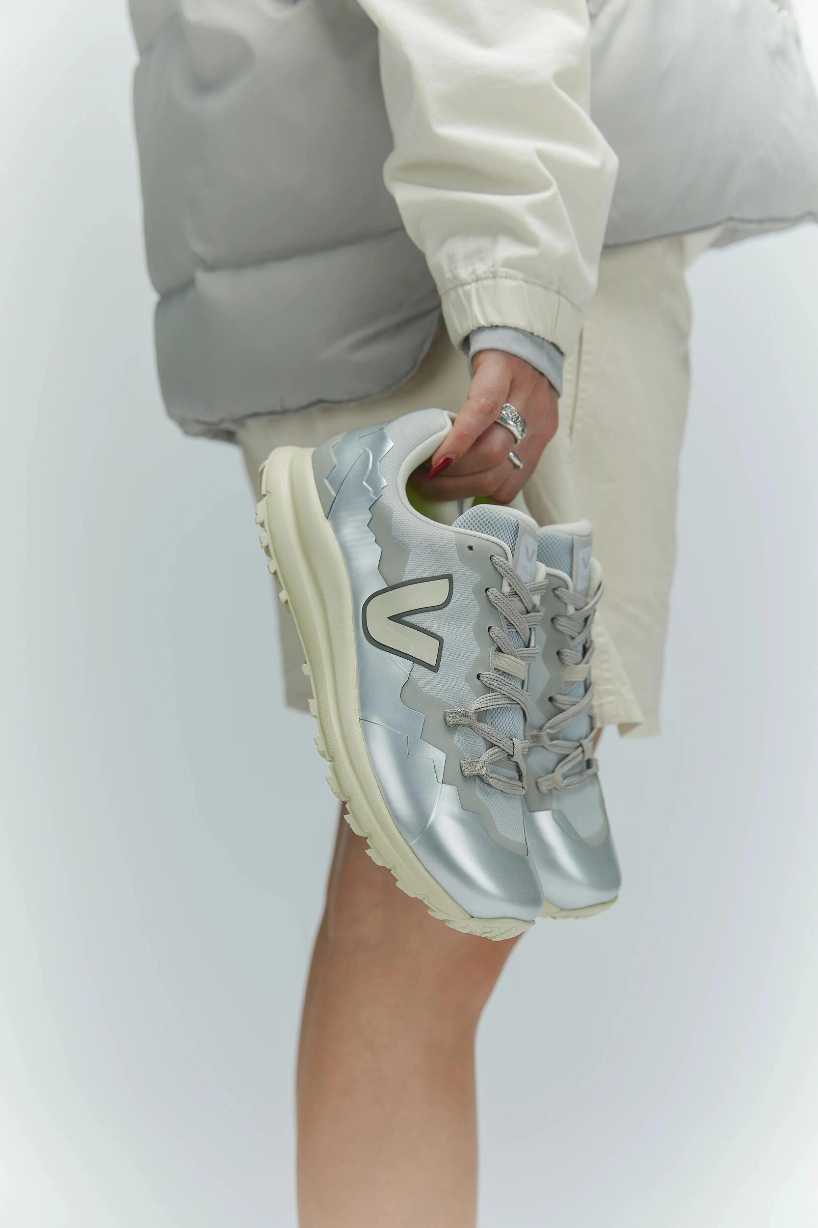 VEJA FITZ ROY LI TREKSH SHARK_PIER_SILVER Zapatillas Mujer (FT2320588A) 4/4