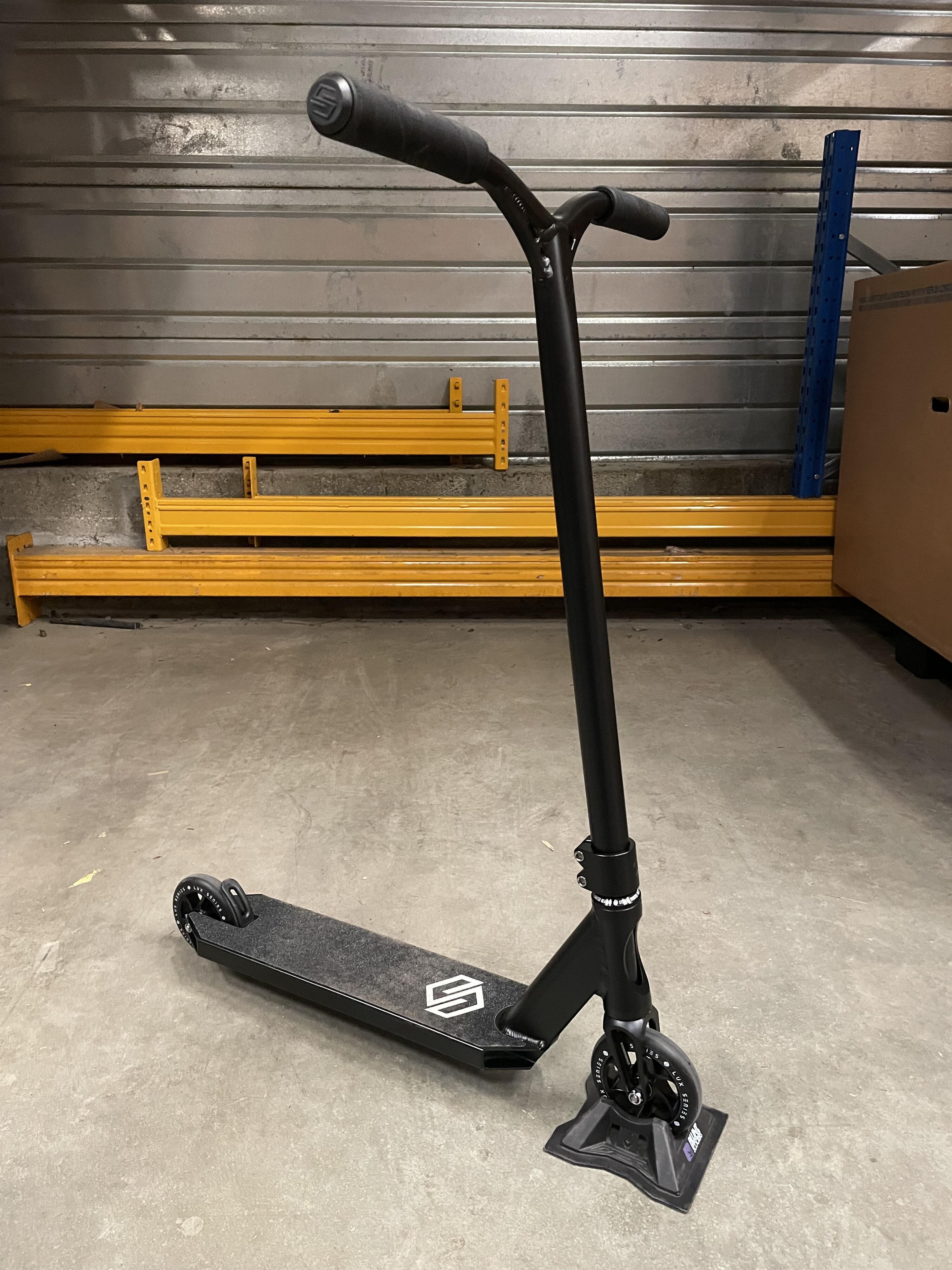 STRIKER Trottinette Complète - Lux Black Occasion - Sriker