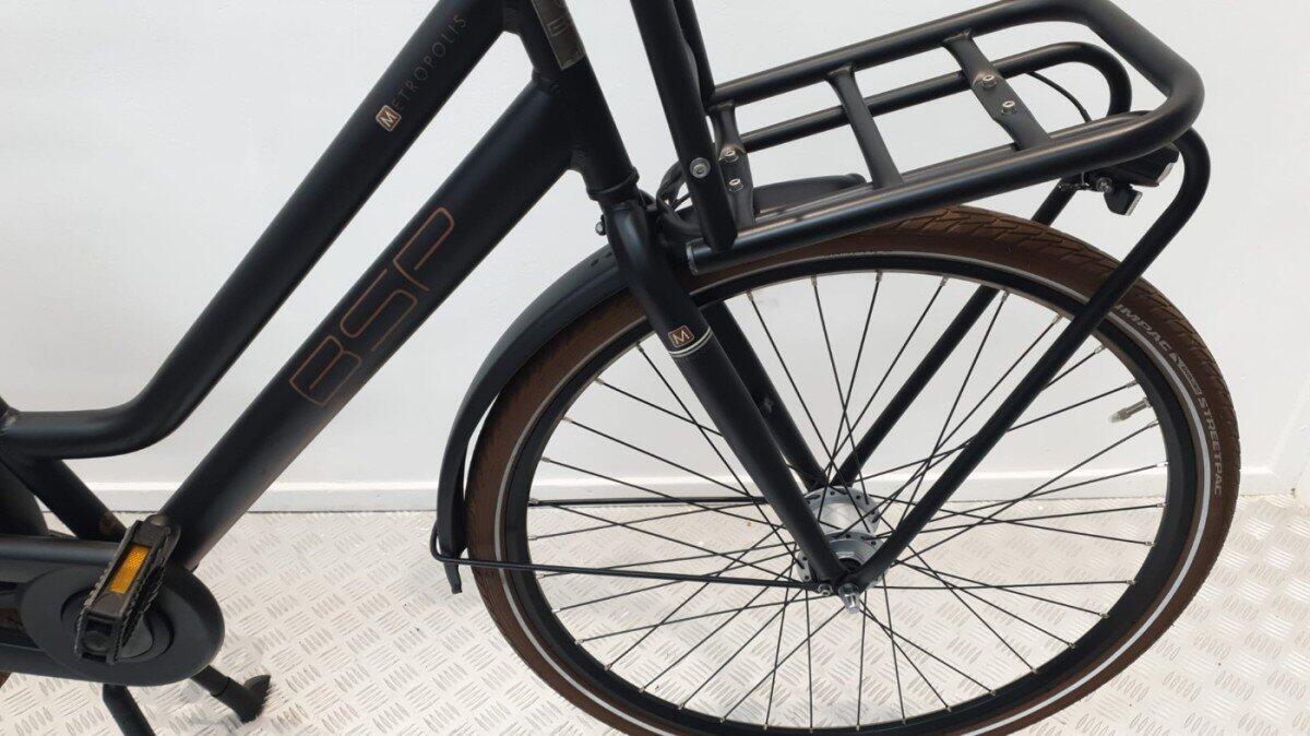 BSP Metropolis stadsfiets 58 cm, 28" - 3 versnellingen, terugtraprem, zwart. 3/4