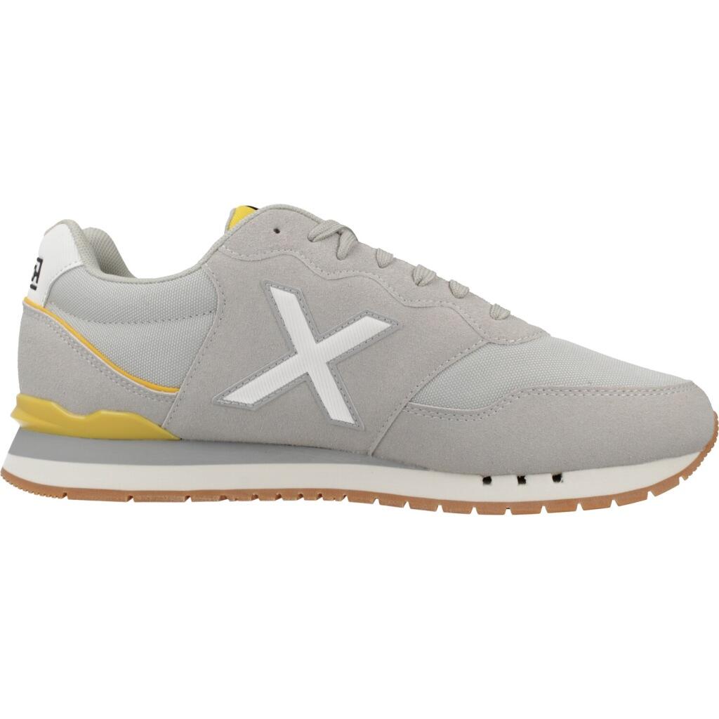 MUNICH DASH 272 Sneakers Retro Running Grigie e Bianche con Dettagli Senape 4/5