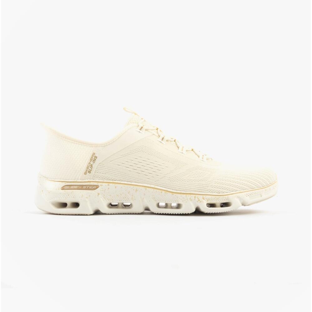 SKECHERS picture