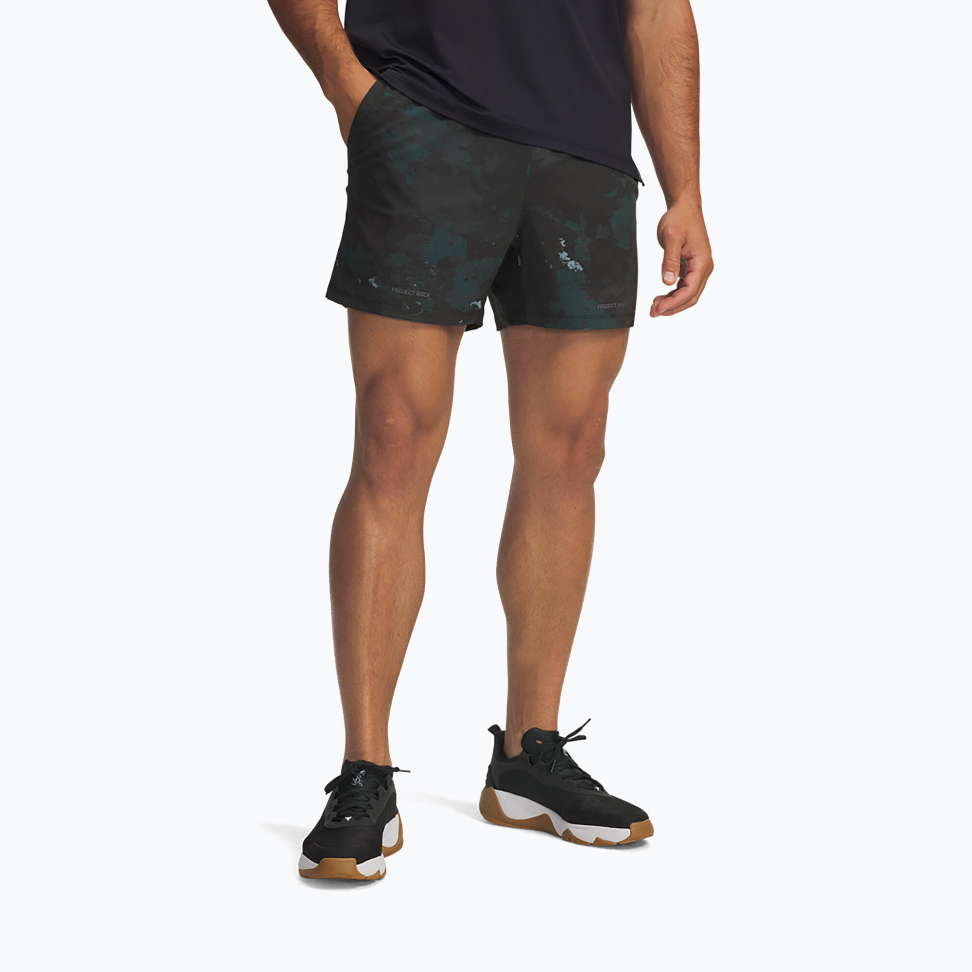 UNDER ARMOUR picture