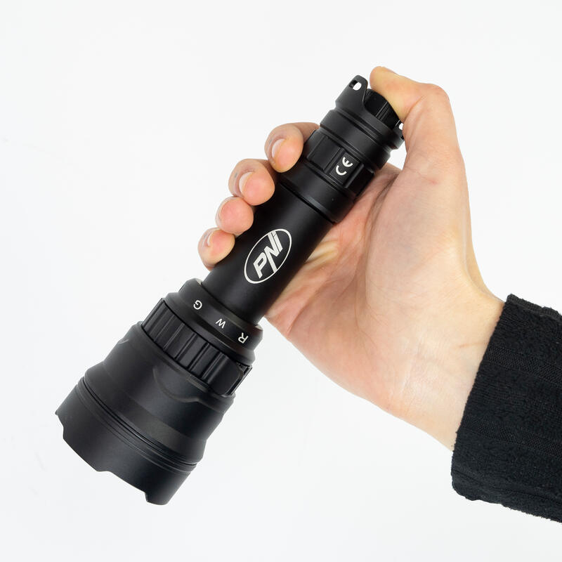 Lanternă LED 3 culori alb/roșu/verde, 540 lm, 536 m, zoom, IPX6