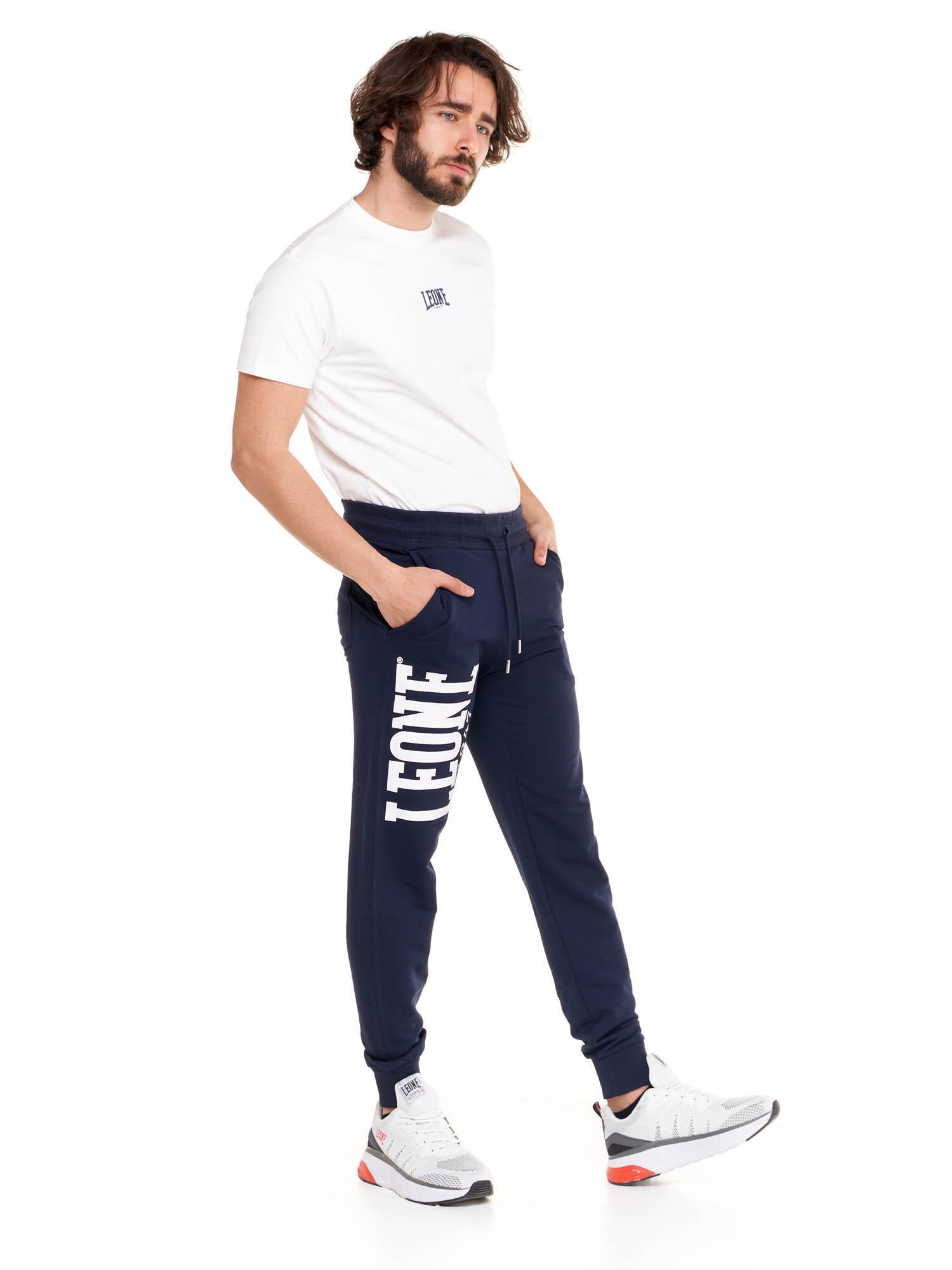 Pantalones básicos de hombre Leone con logo grande en algodón sin cepillar. 3/8