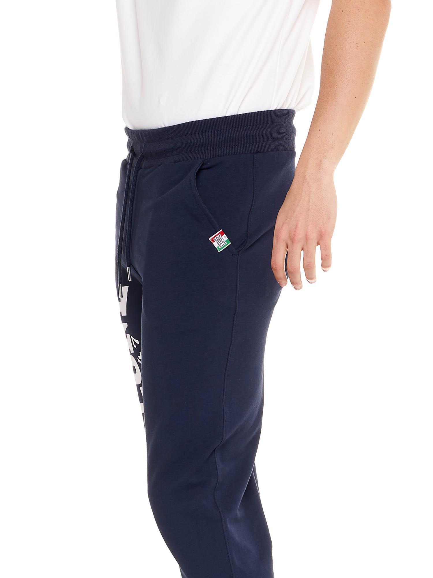 Pantalones básicos de hombre Leone con logo grande en algodón sin cepillar. 5/8