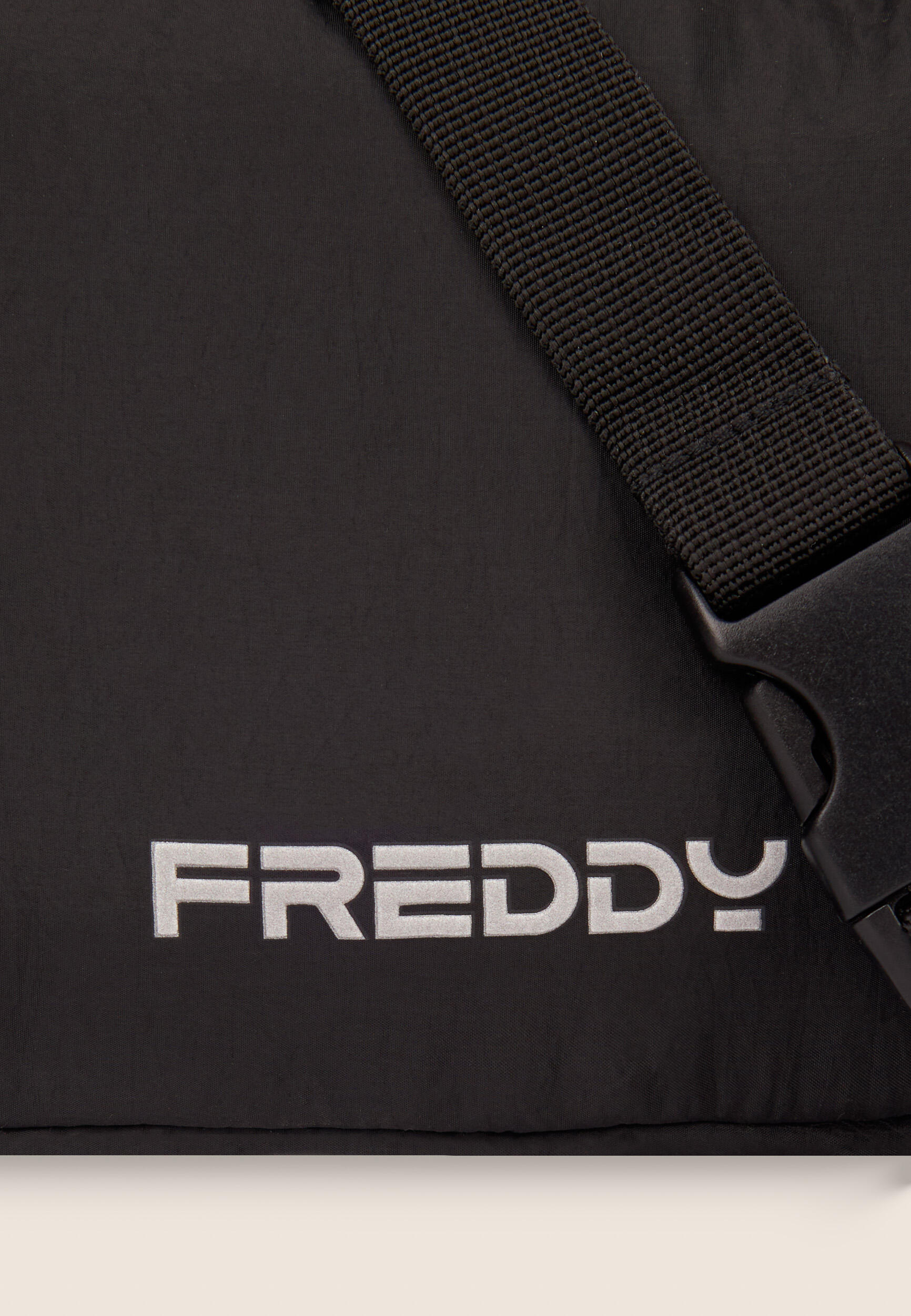 Sac banane en nylon avec logo FREDDY caoutchouté 5/5
