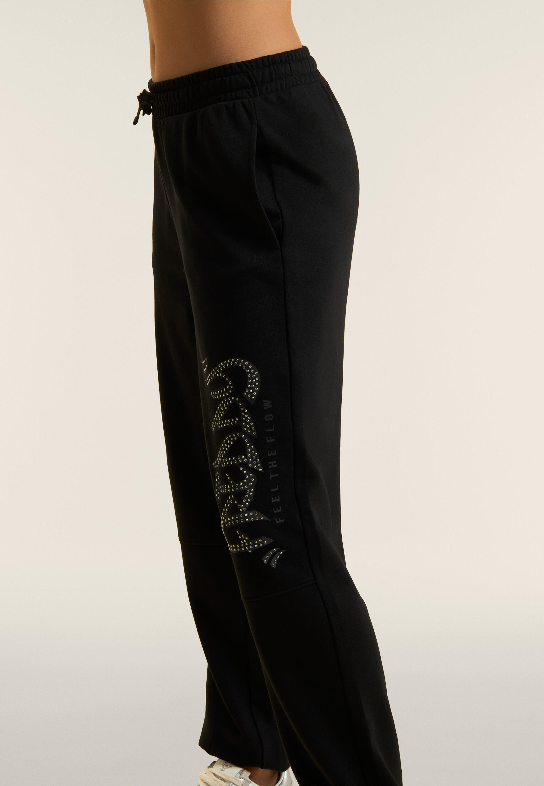 Pantalón deportivo extragrande con gráfico FREDDY y tachuelas 4/5