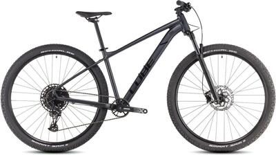 Hardtail mountainbike attention slx zwart