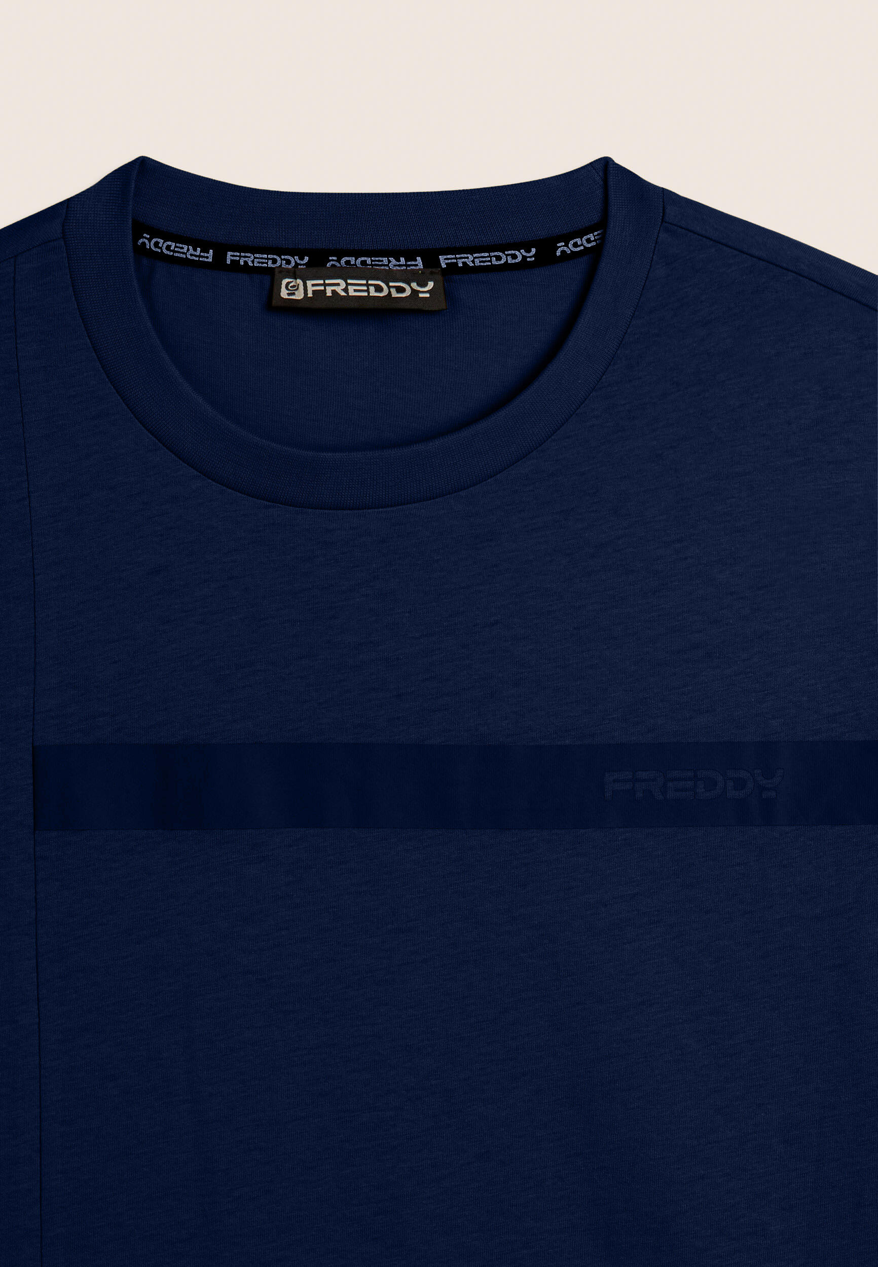 T-shirt in jersey con stampa logo tono su tono 3/3