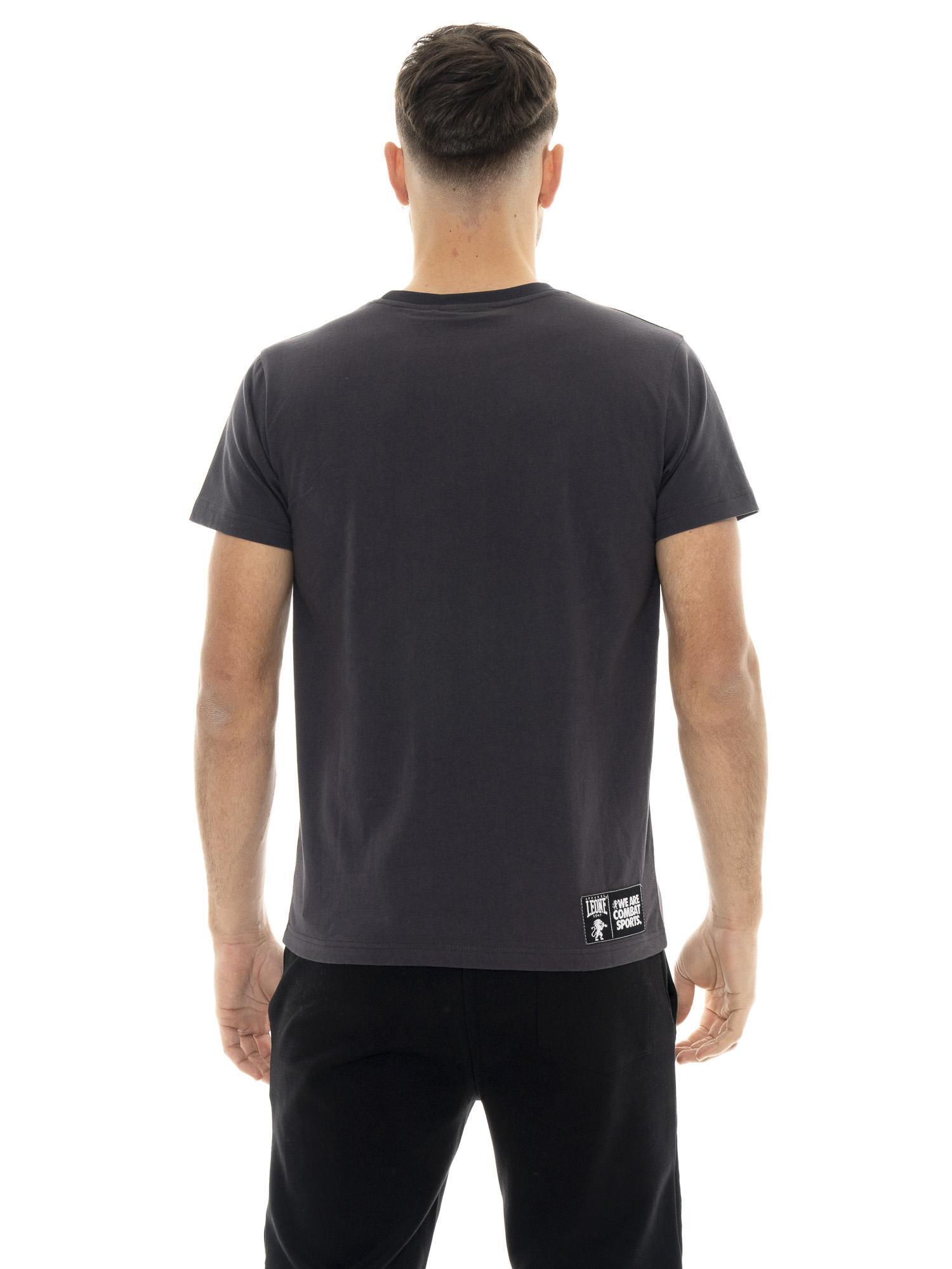Heren T-shirt met korte mouwen van katoen met New Era 1947 Leone flockprint. 4/5