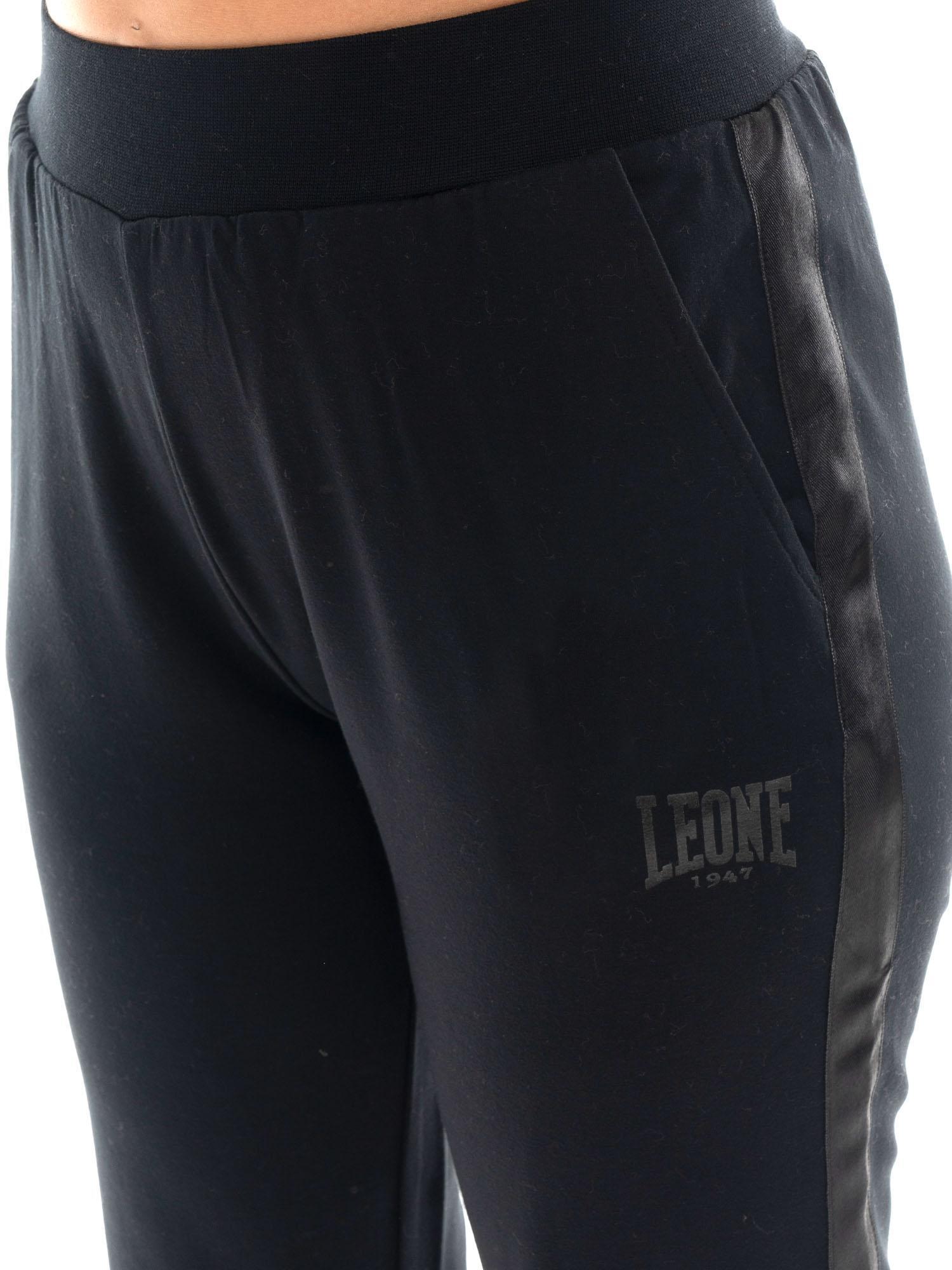 Mono de invierno para mujer Leone 1947 Chic Tones con cuello alto y cremallera. 3/7