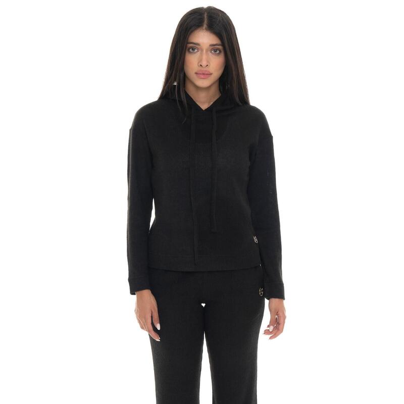 cbfe30b3-f6b7-4ea5-b44d-b9e54778aa0a_c1