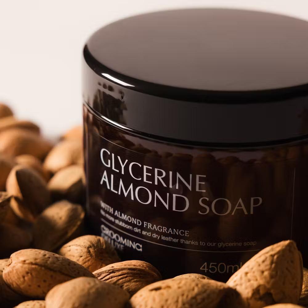 Sapone per cuoio da equitazione con mandorla e glicerina Grooming Deluxe 3/3
