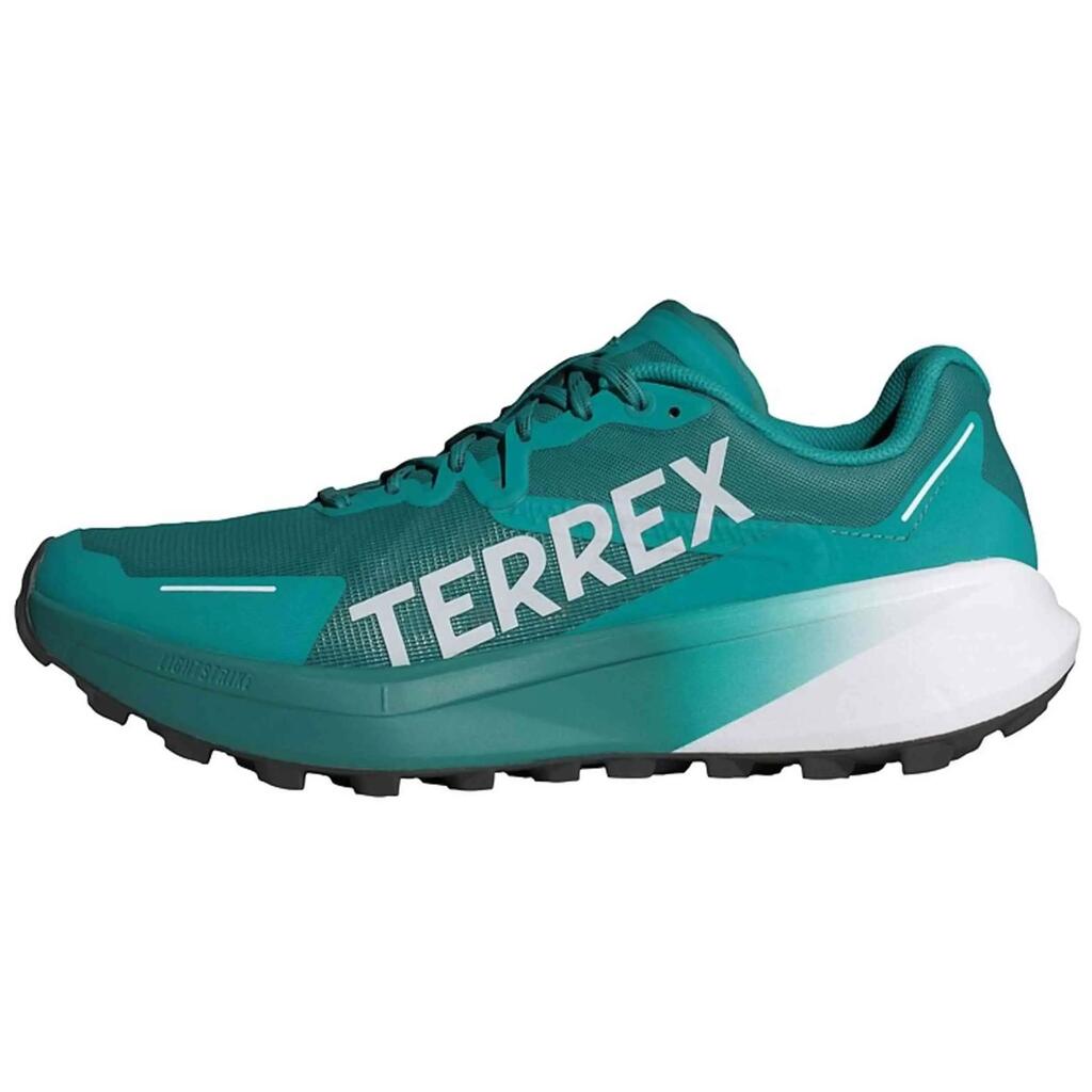 Running shoes Adidas model JR5243 for man