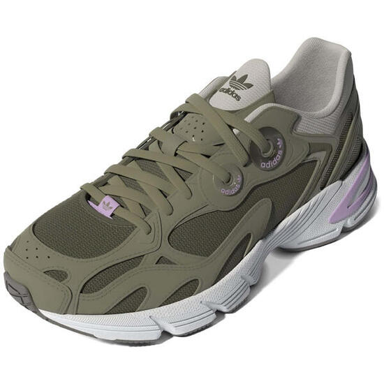 Zapatillas Adidas modelo GX7061 para mujer