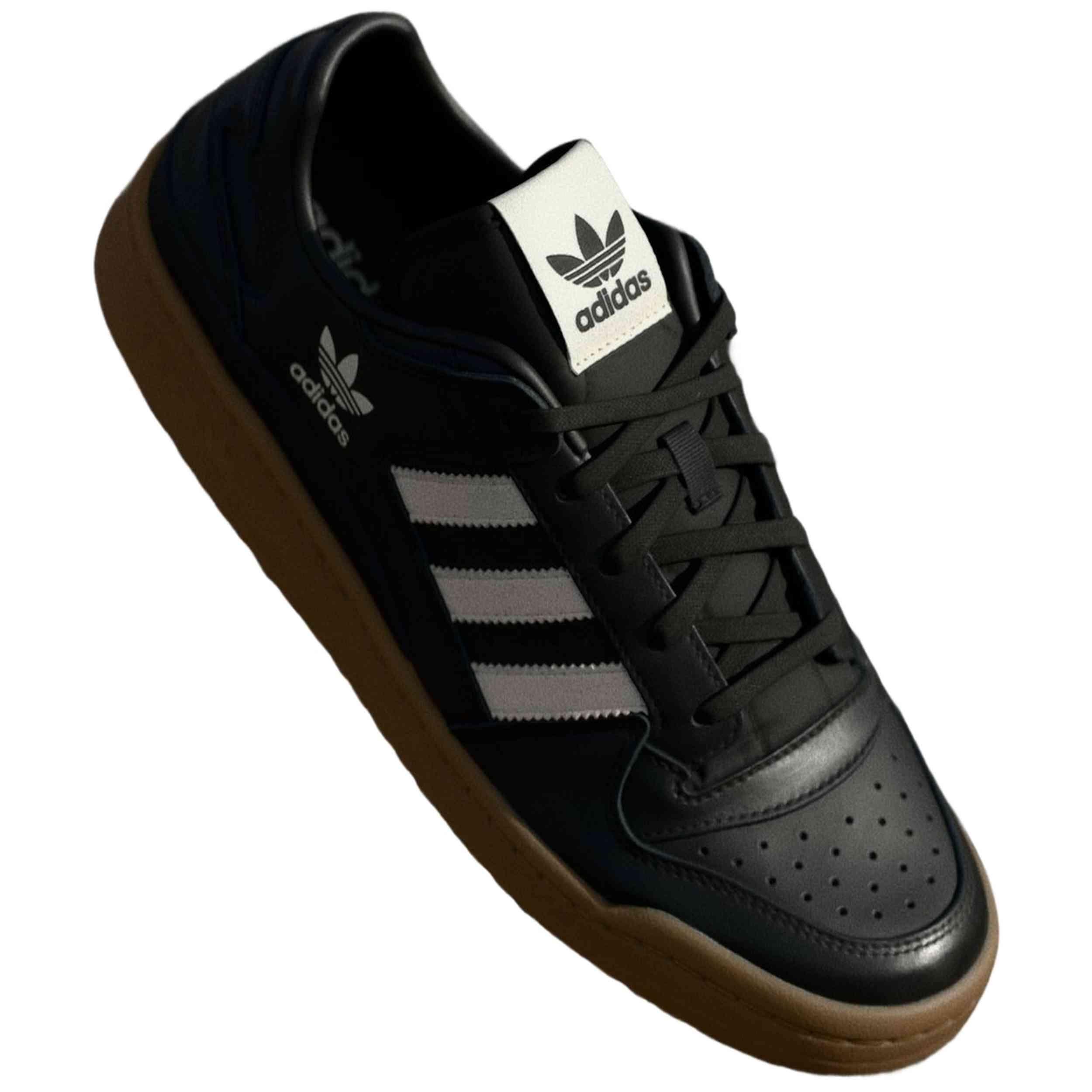 Baskets Adidas modèle JQ0208 pour homme 2/4