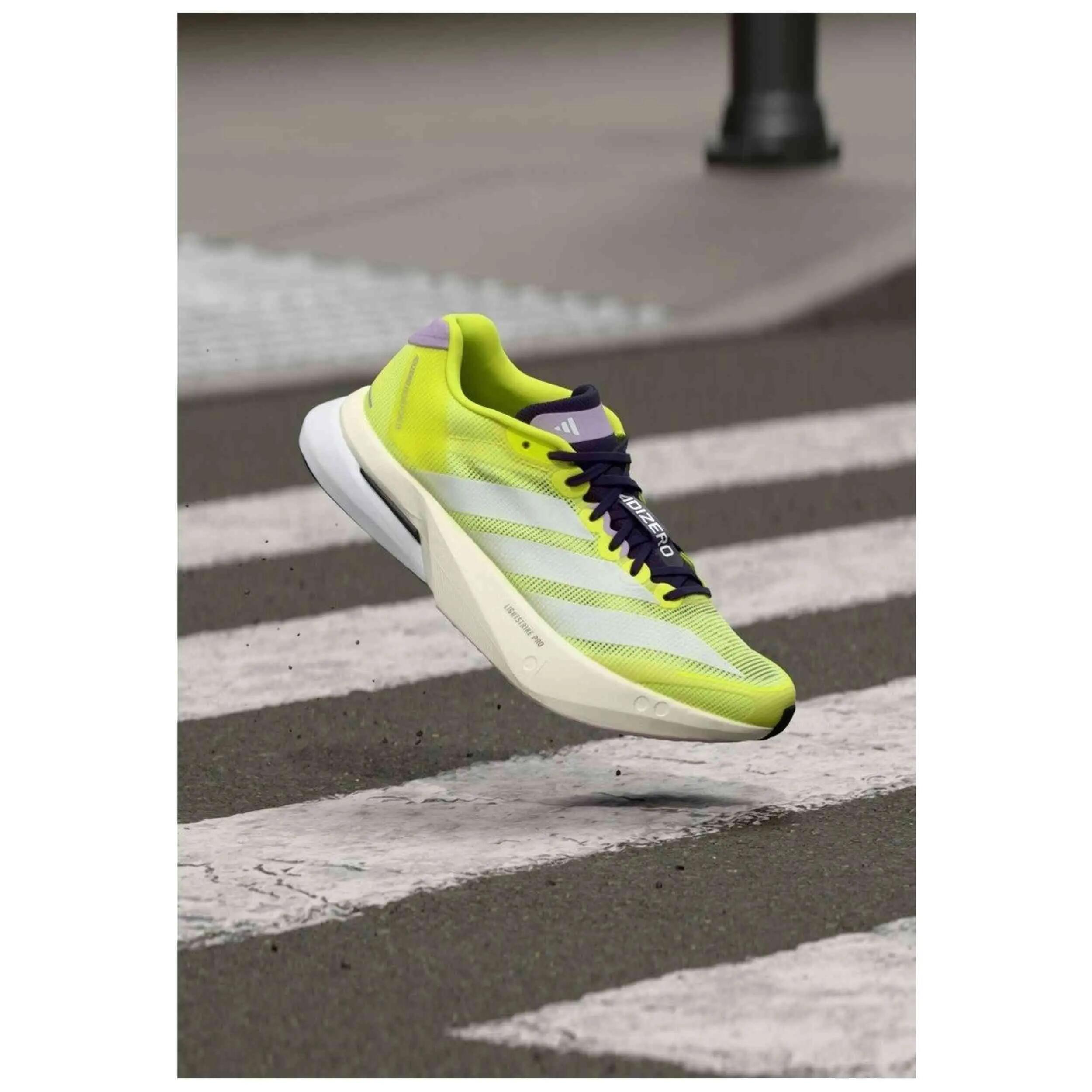 Laufschuhe Adidas Modell JP9246 für frauen 3/6