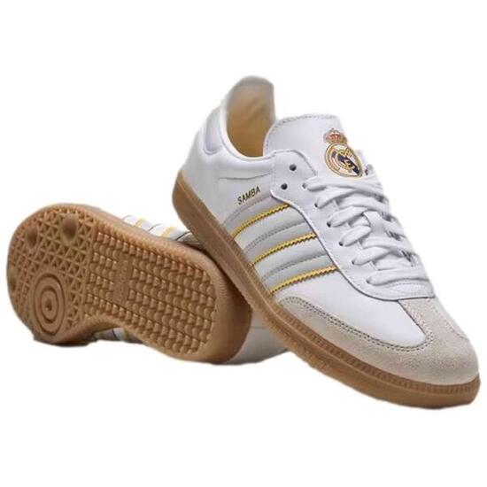 Zapatillas Adidas modelo JQ4038 para hombre