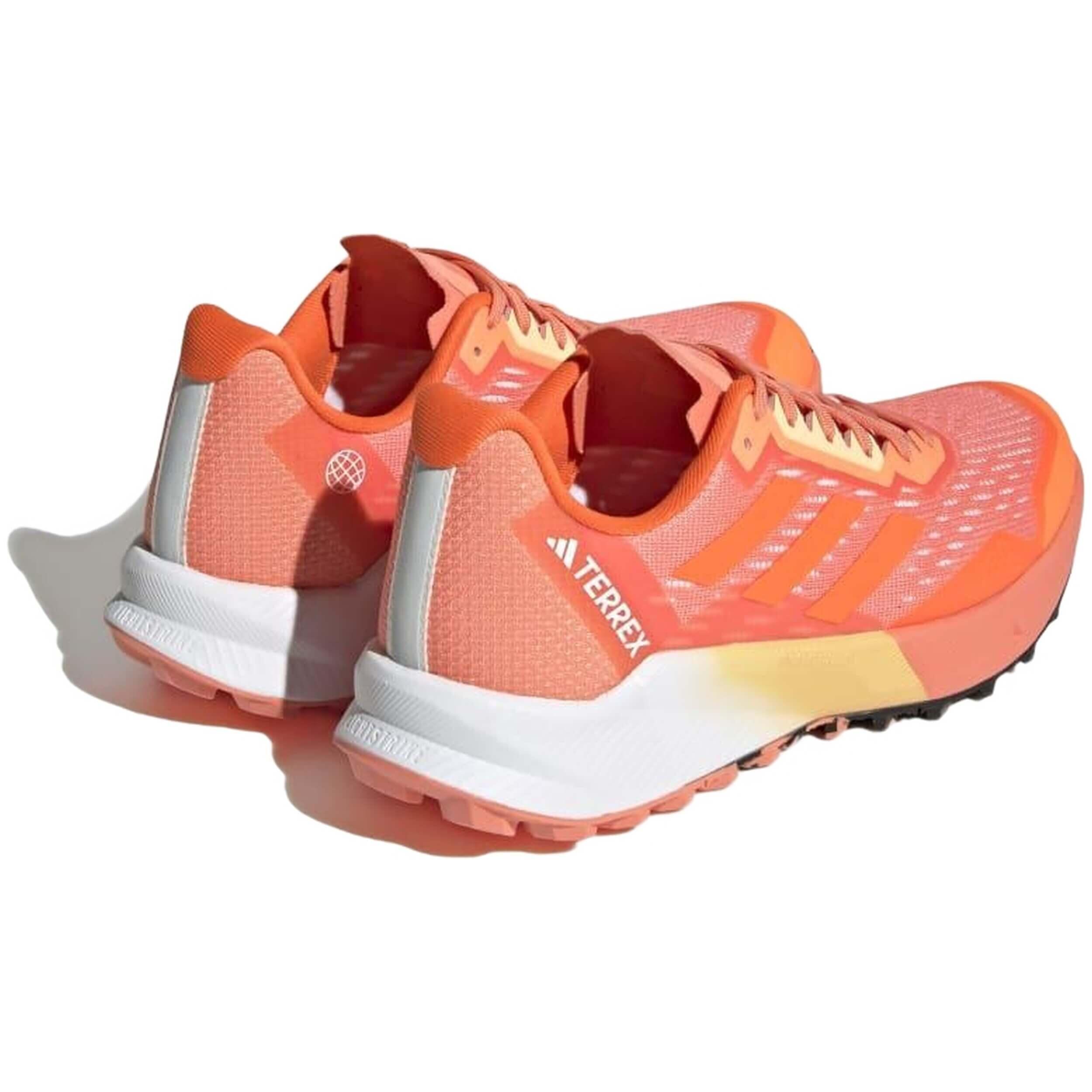 Zapatillas Adidas modelo HR1141 para mujer 5/5