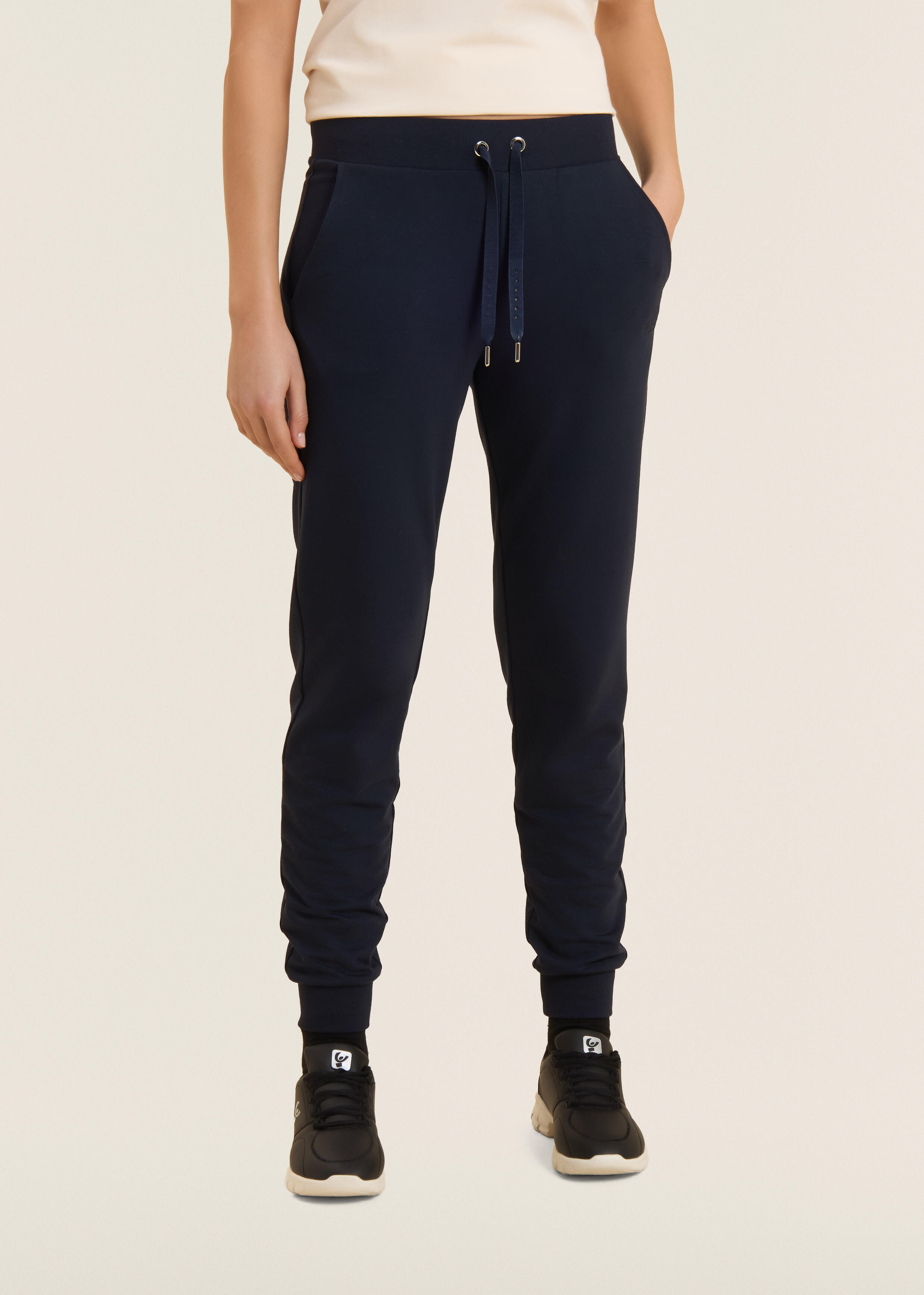 Pantalon de sport avec bas côtelés et paillettes 2/5