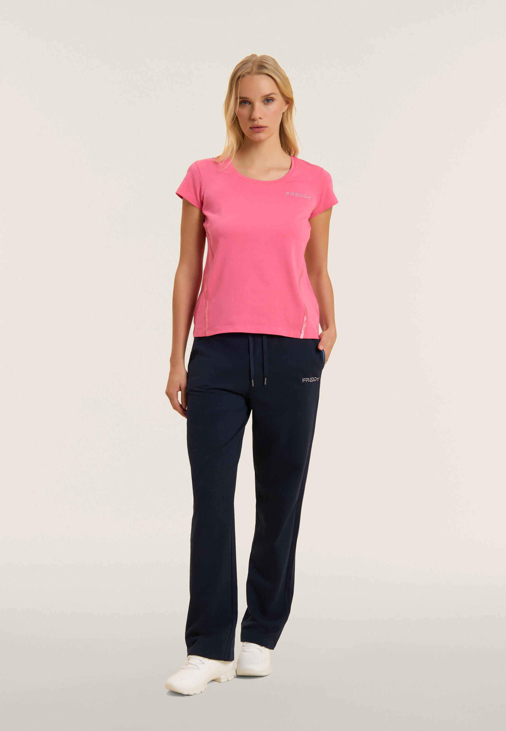 Pantalón deportivo comfort fit con pernera recta 5/5