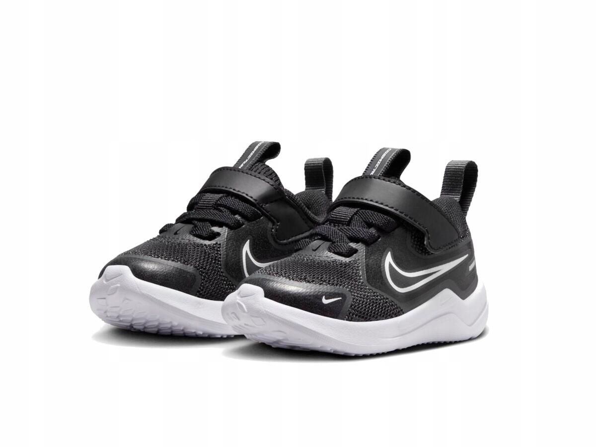 Chaussures de sport pour enfants à velcro NIKE COSMIC RUNNER 6/7