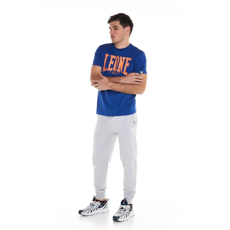 Tricou bărbătesc simplu cu logo mare